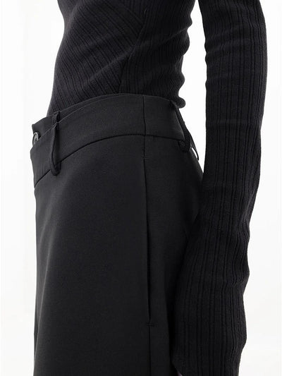 Beatriz | Pantalón asimétrico de tela liviana con estilo moderno